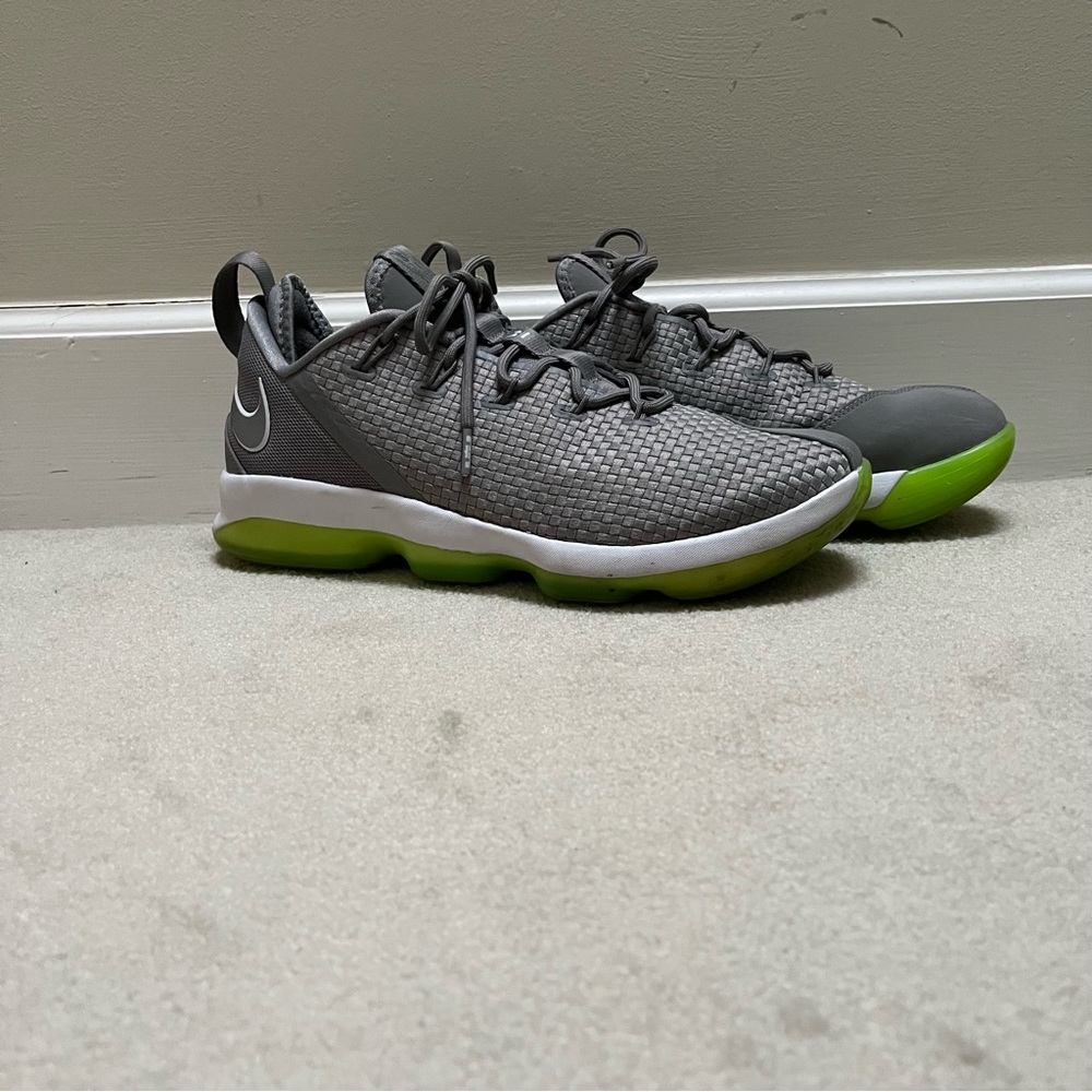 Nike Lebron James Basketball Shoes